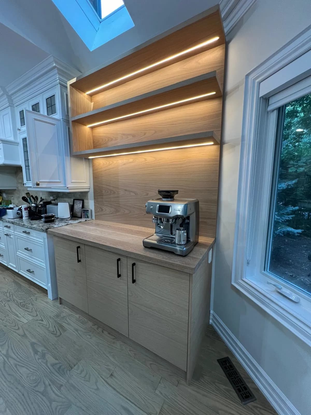 White Oak Coffee Station — main view